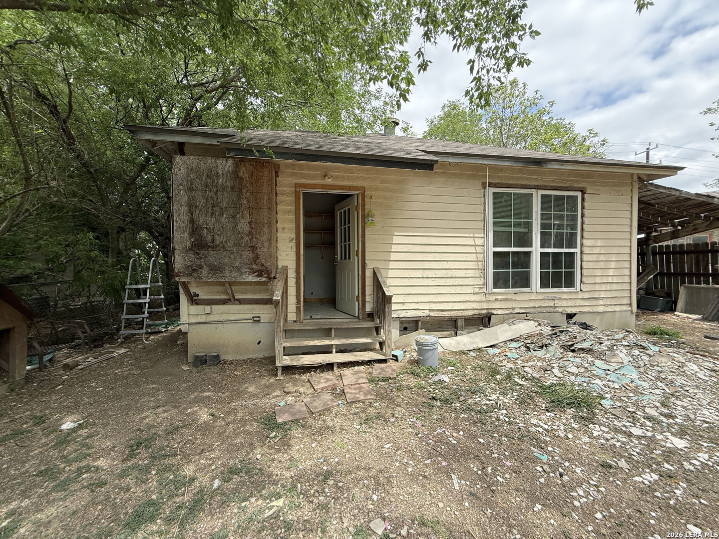 836 Avondale San Antonio TX 78223