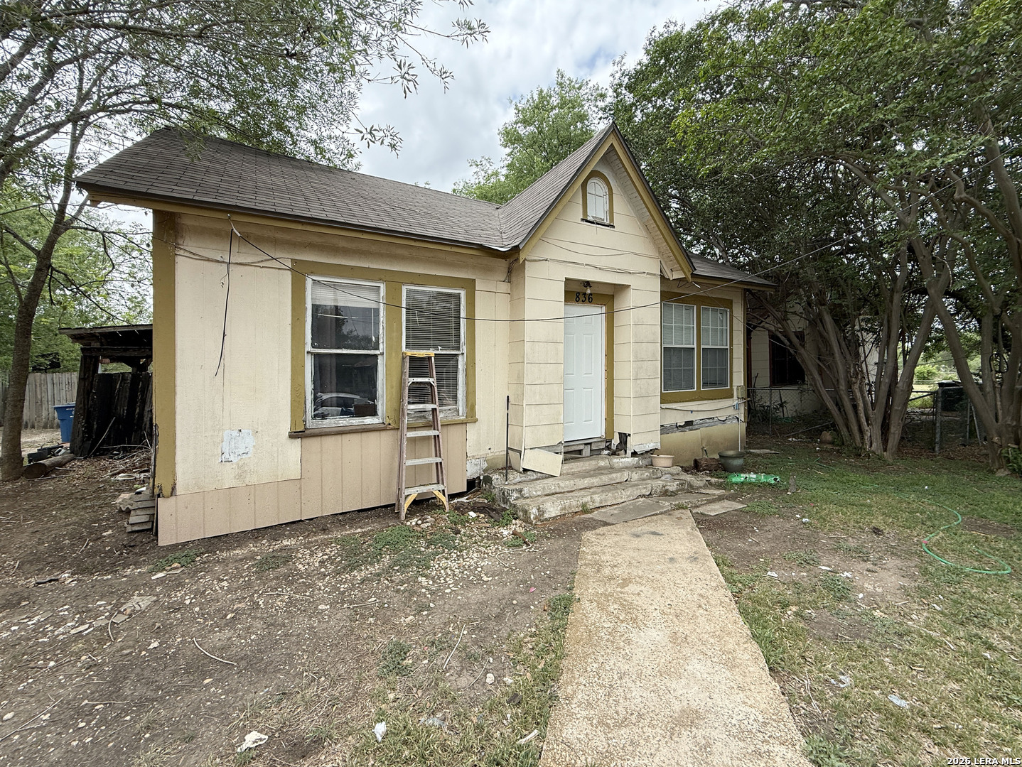 836 Avondale San Antonio TX 78223