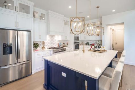 210 Navarro Boerne TX 78006
