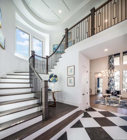210 Navarro Boerne TX 78006