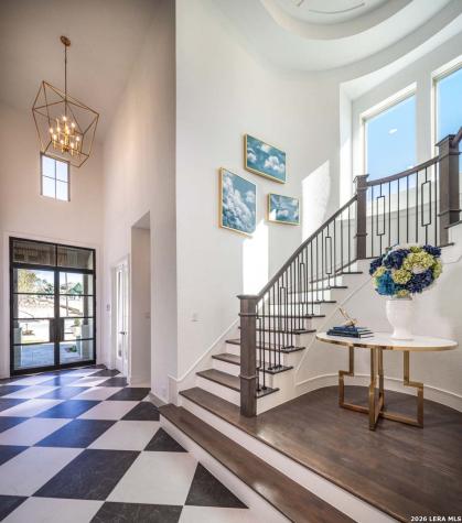 210 Navarro Boerne TX 78006
