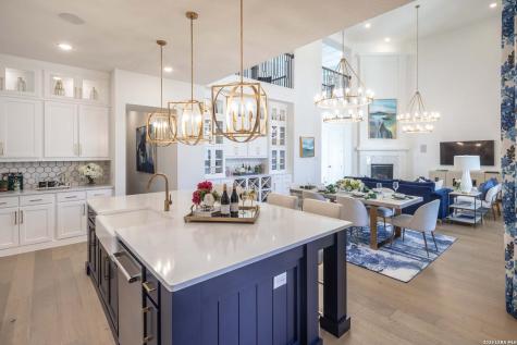 210 Navarro Boerne TX 78006