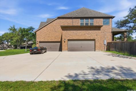 852 Hampton Oaks New Braunfels TX 78132