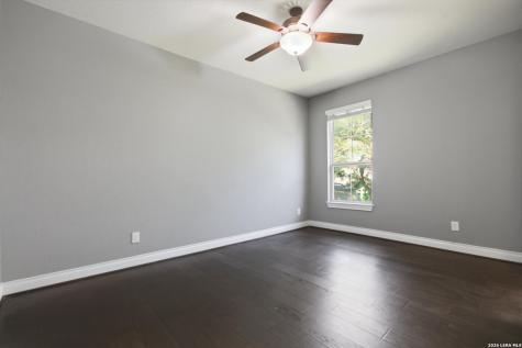 852 Hampton Oaks New Braunfels TX 78132