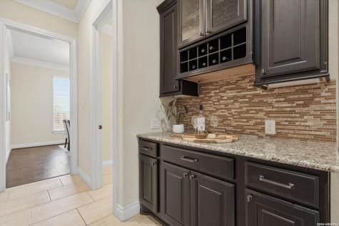 852 Hampton Oaks New Braunfels TX 78132