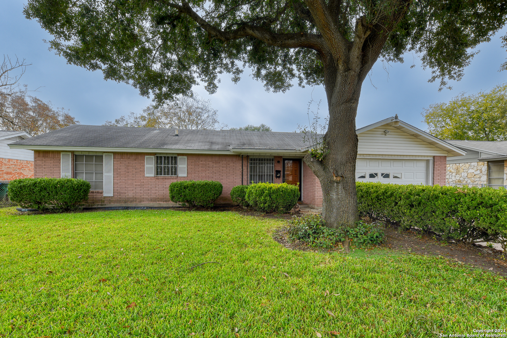5050 Lakewood Drive San Antonio TX 78220