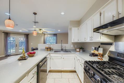 9322 Valley Ridge San Antonio TX 78250