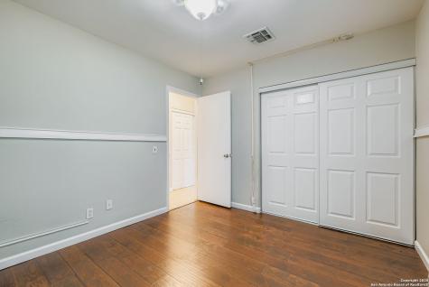 9322 Valley Ridge San Antonio TX 78250