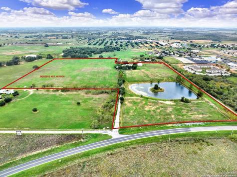 2954 Fm 775 La Vernia TX 78121