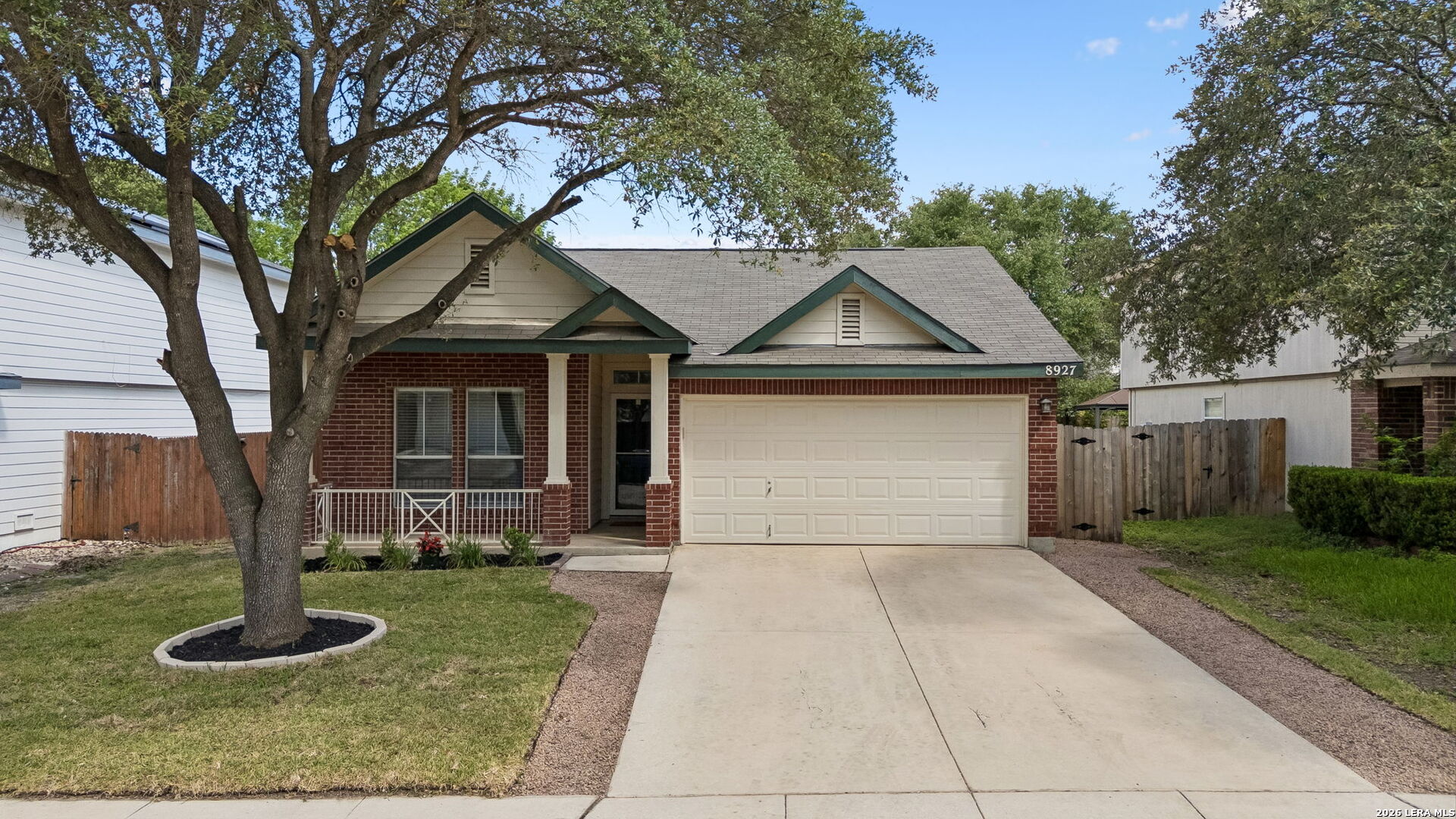 8927 Interlachen Selma TX 78154