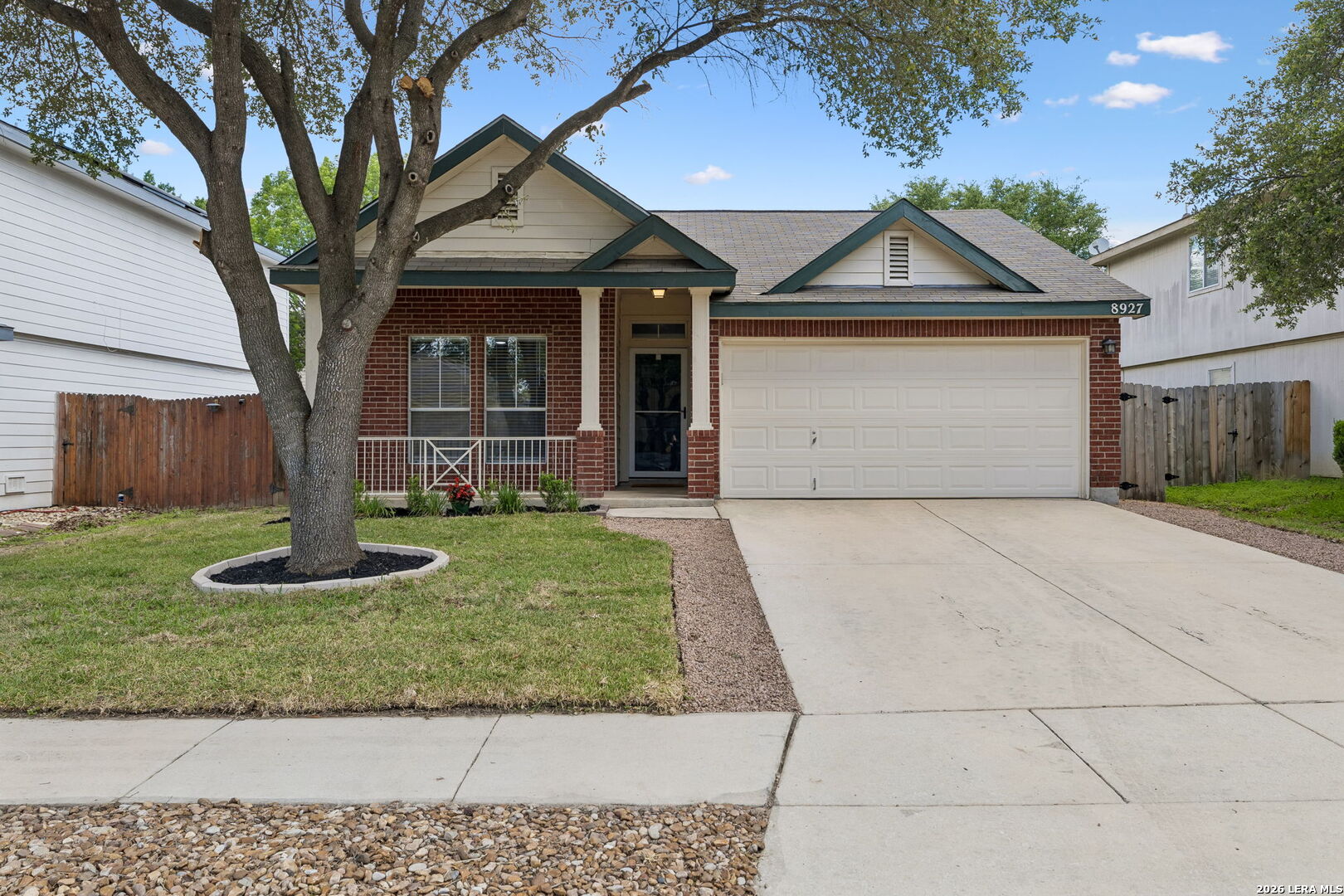 8927 Interlachen Selma TX 78154