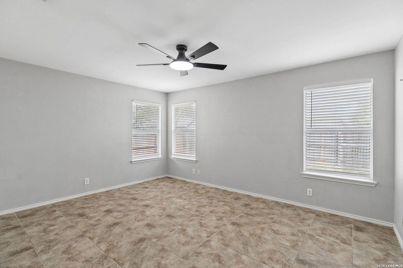 8927 Interlachen Selma TX 78154