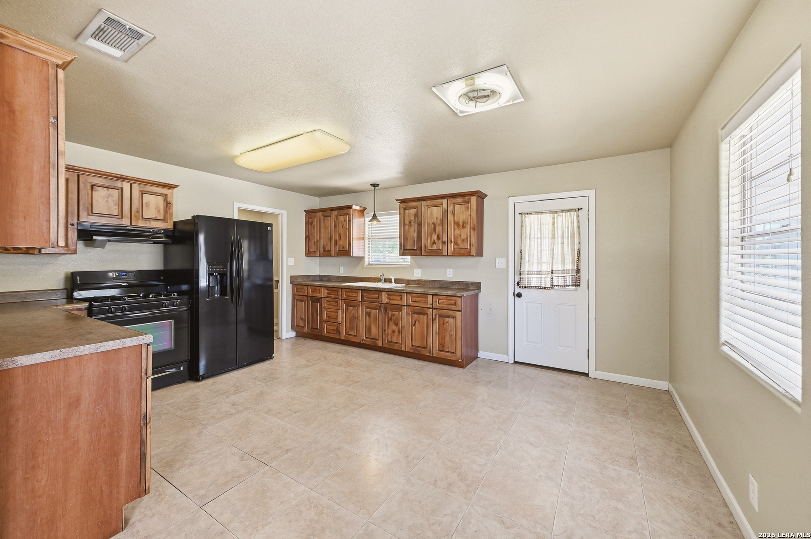 912 Houston Street Castroville TX 78009