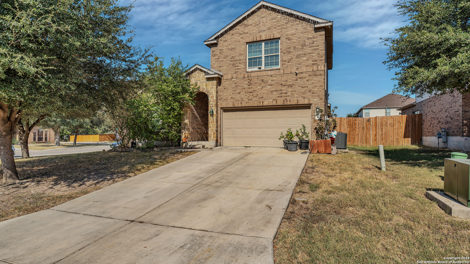 1944 Eastern Finch New Braunfels TX 78130