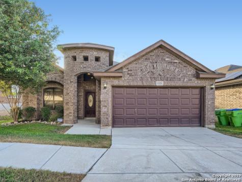 1323 Crow Court San Antonio TX 78245