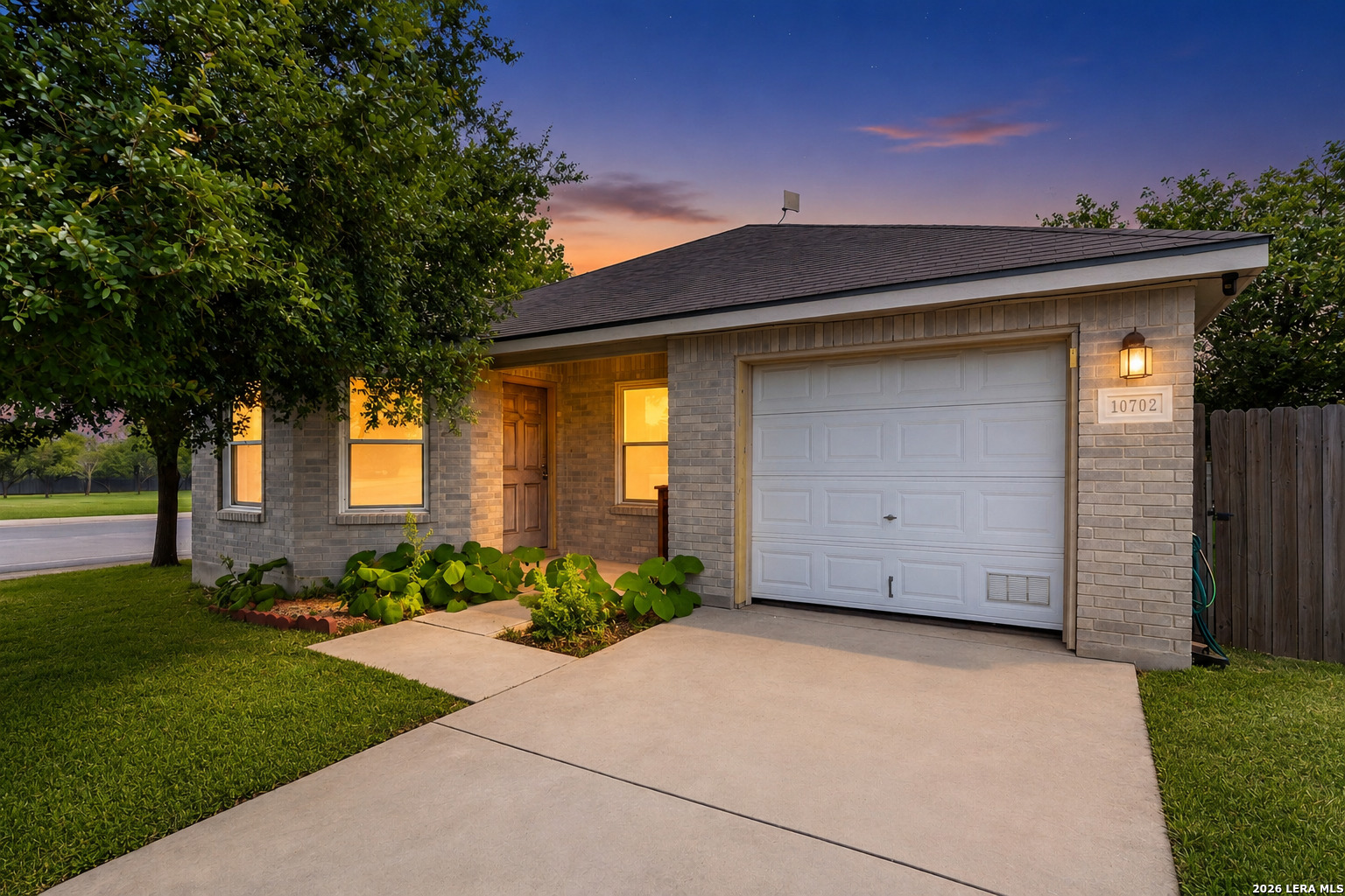 10702 Shaencrossing San Antonio TX 78254