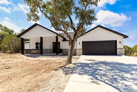 1122 Madrone Road Fischer TX 78623