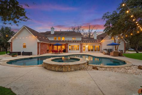 7380 Rolling Acres Trail Fair Oaks Ranch TX 78015