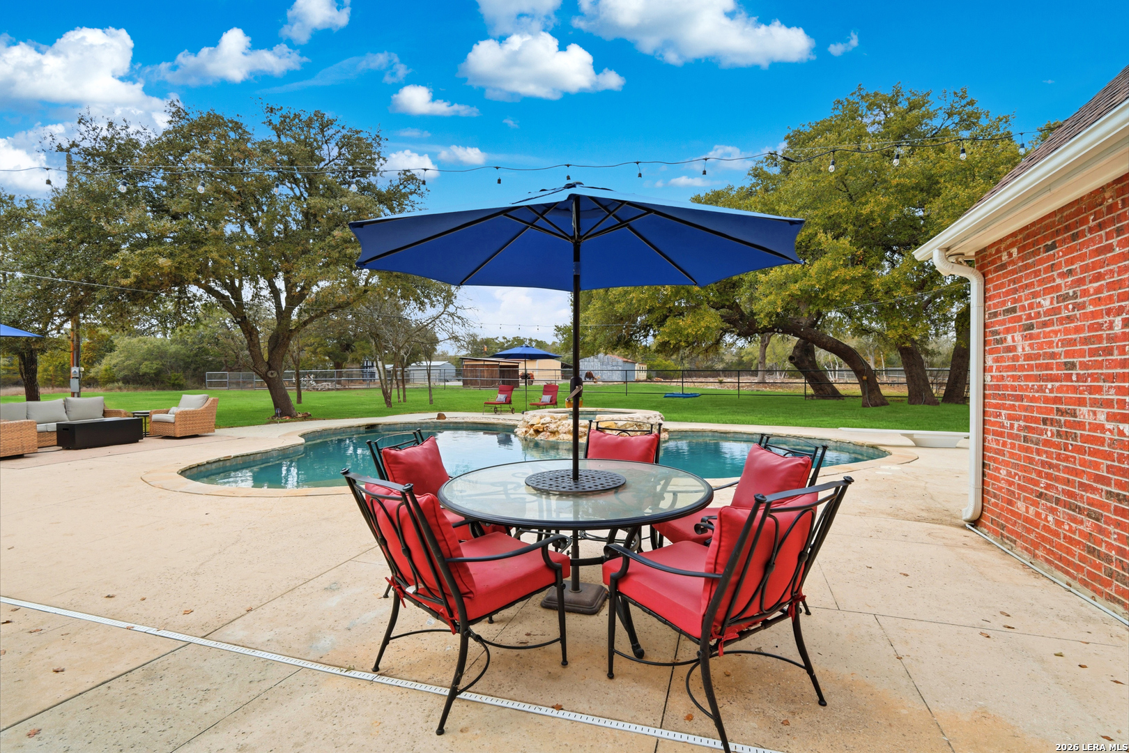 7380 Rolling Acres Trail Fair Oaks Ranch TX 78015