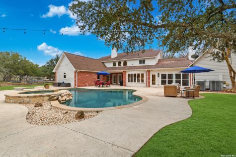 7380 Rolling Acres Trail Fair Oaks Ranch TX 78015