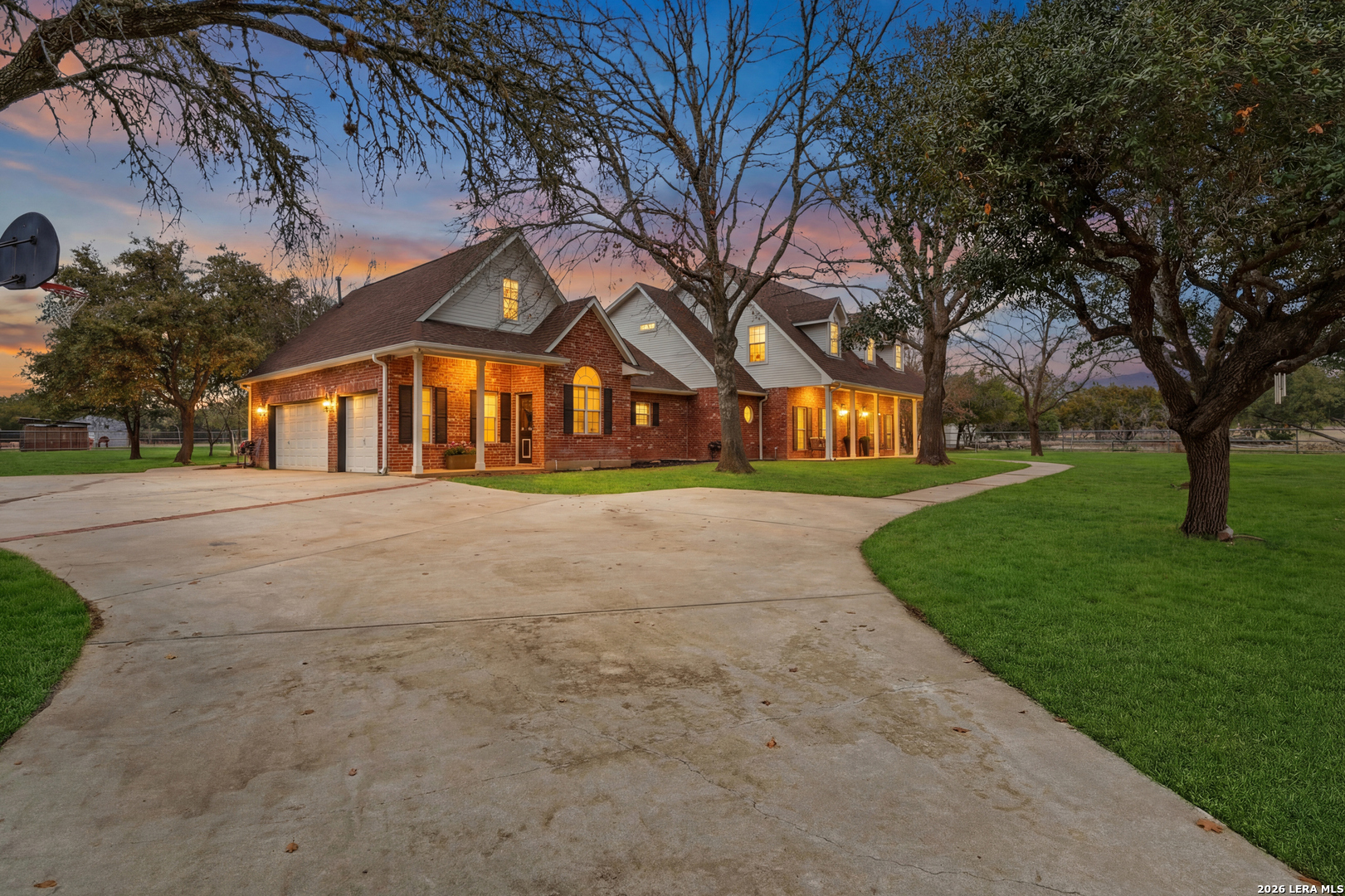 7380 Rolling Acres Trail Fair Oaks Ranch TX 78015