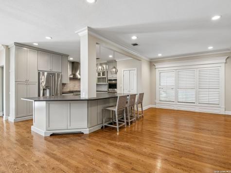310 Castano Avenue Alamo Heights TX 78209