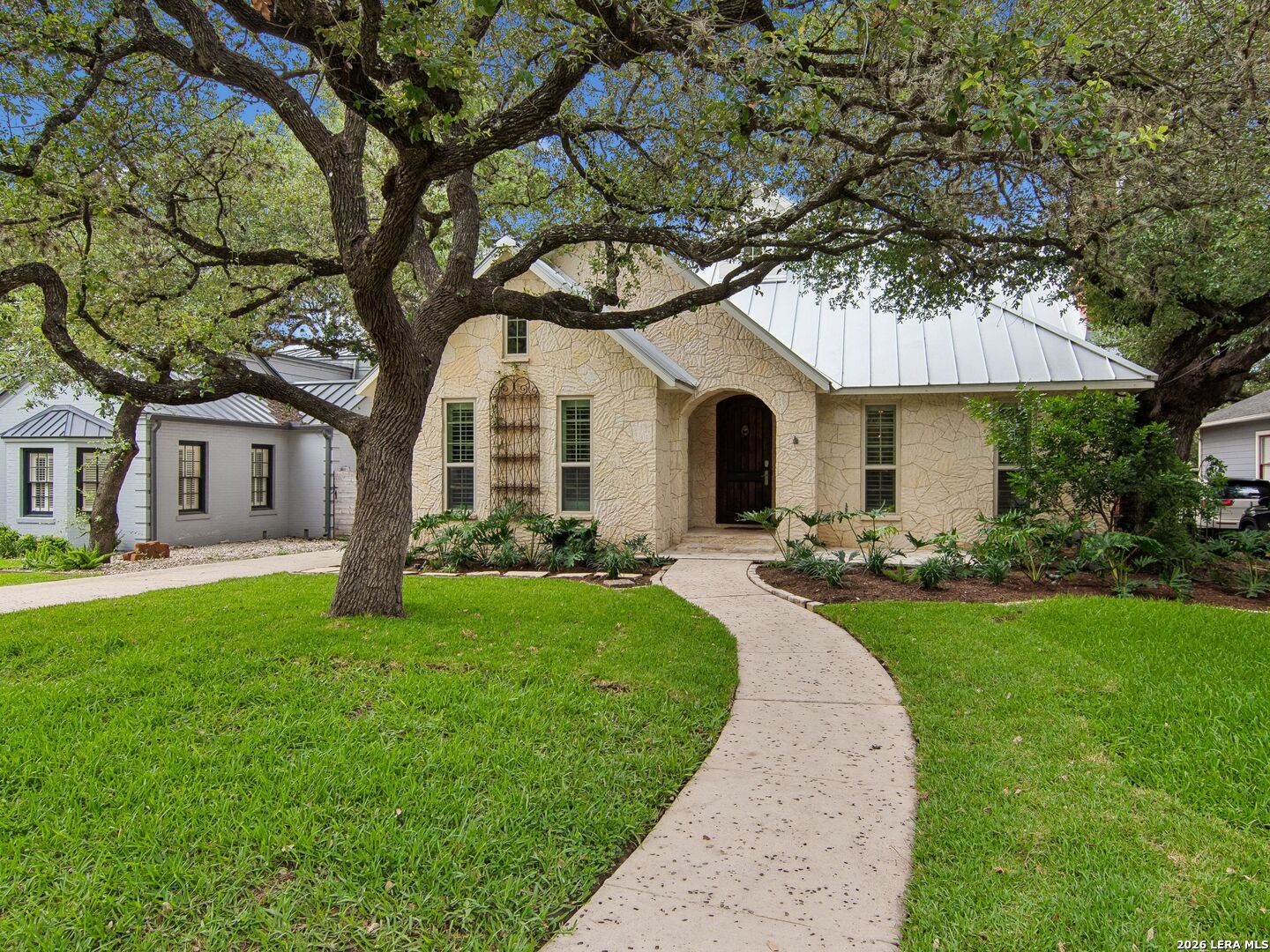 310 Castano Avenue Alamo Heights TX 78209