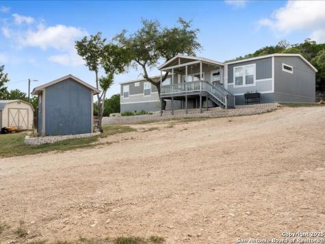 1999 Oil Well Pipe Creek TX 78063