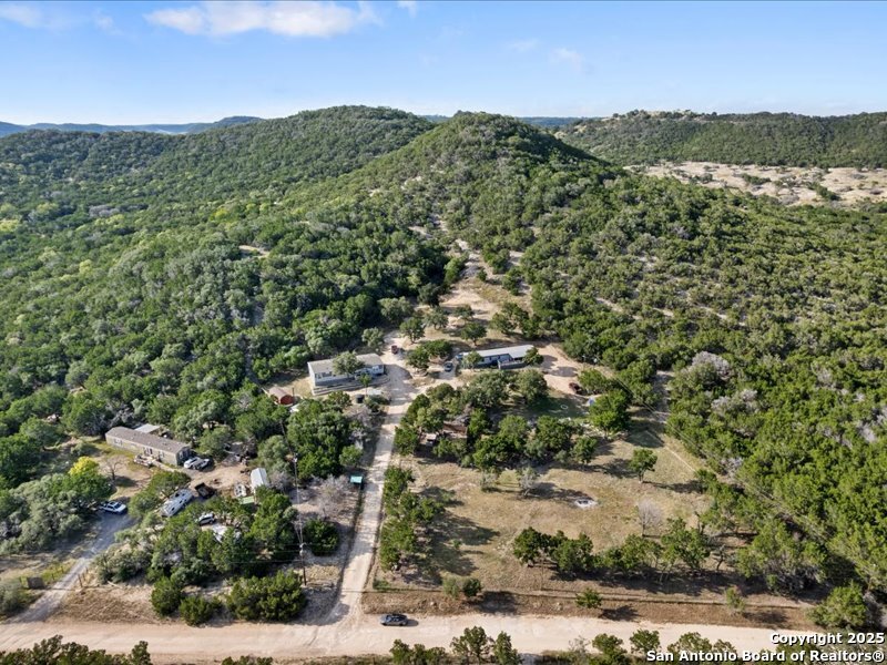 1999 Oil Well Pipe Creek TX 78063