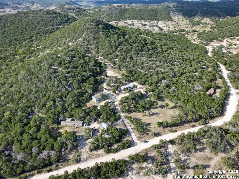 1999 Oil Well Pipe Creek TX 78063