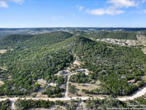 1999 Oil Well Pipe Creek TX 78063