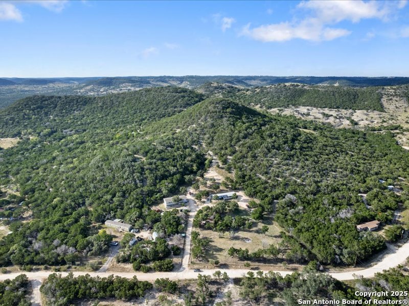 1999 Oil Well Pipe Creek TX 78063