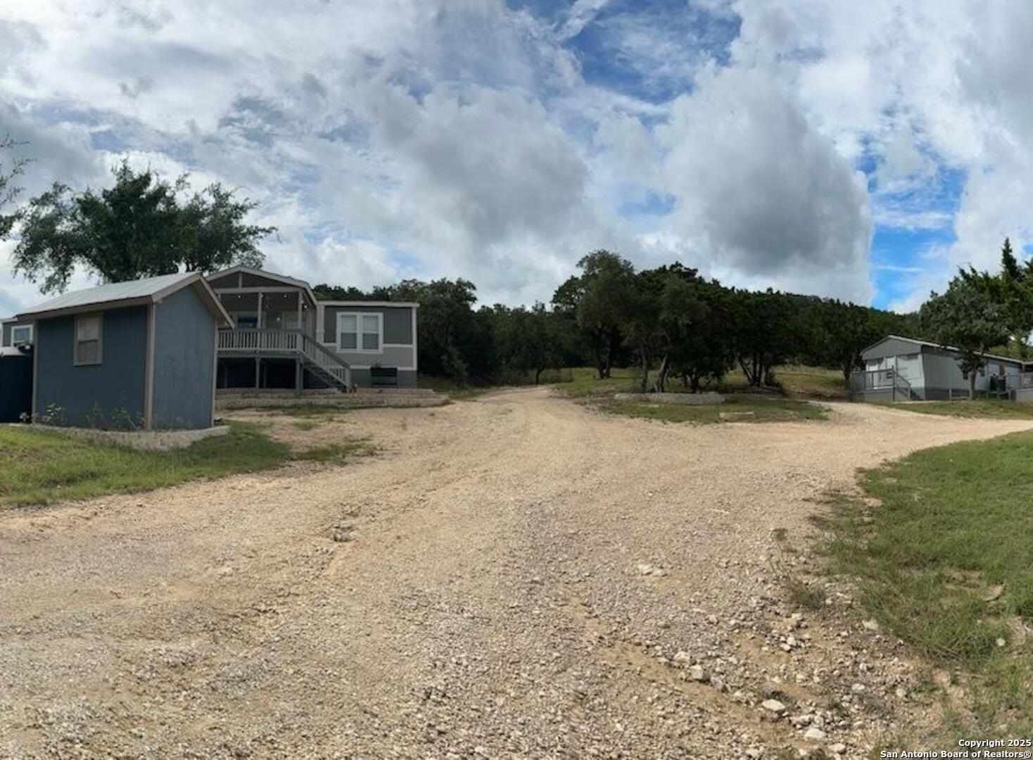 1999 Oil Well Pipe Creek TX 78063