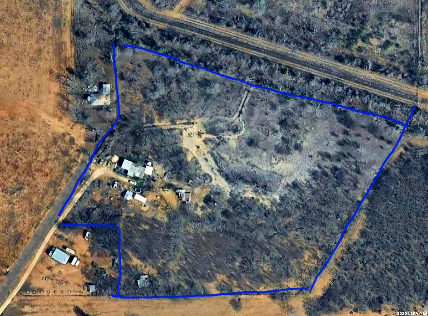 255 County Road 668 Devine TX 78016