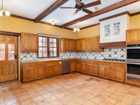 231 Washington San Antonio TX 78204
