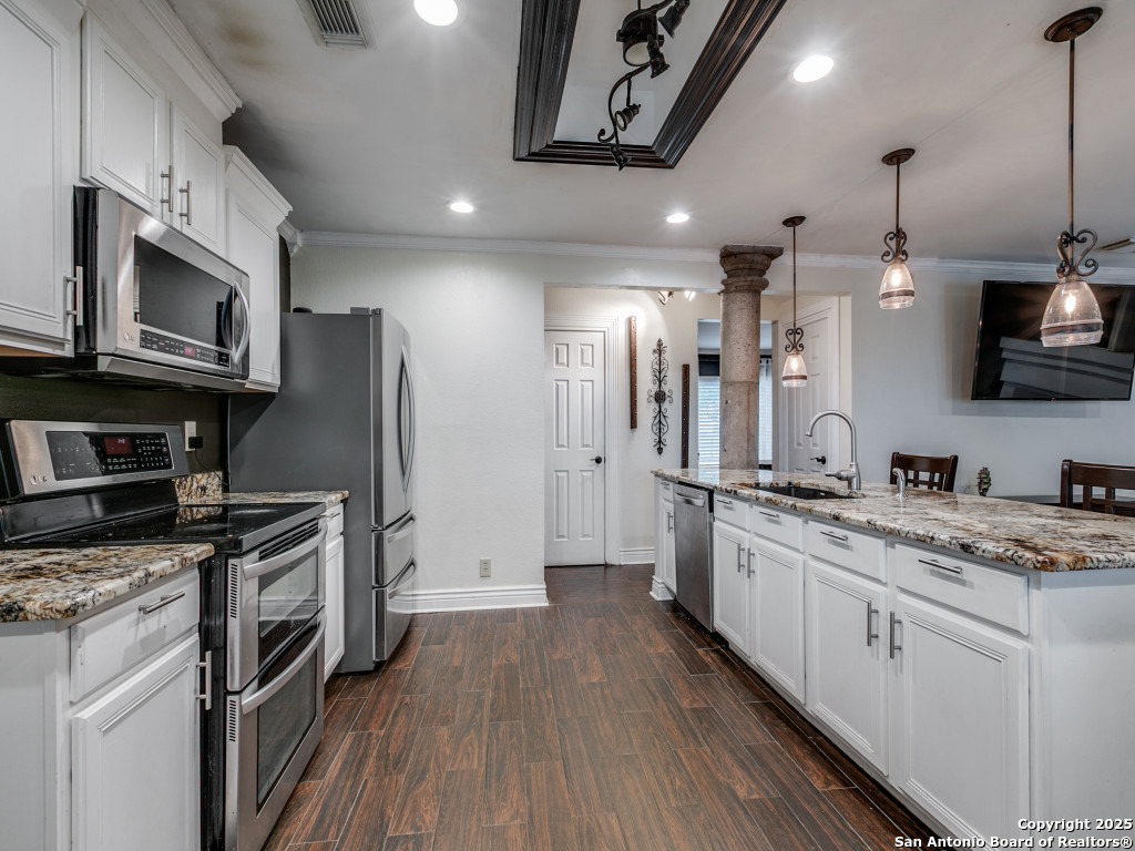 2047 Ellison San Antonio TX 78245