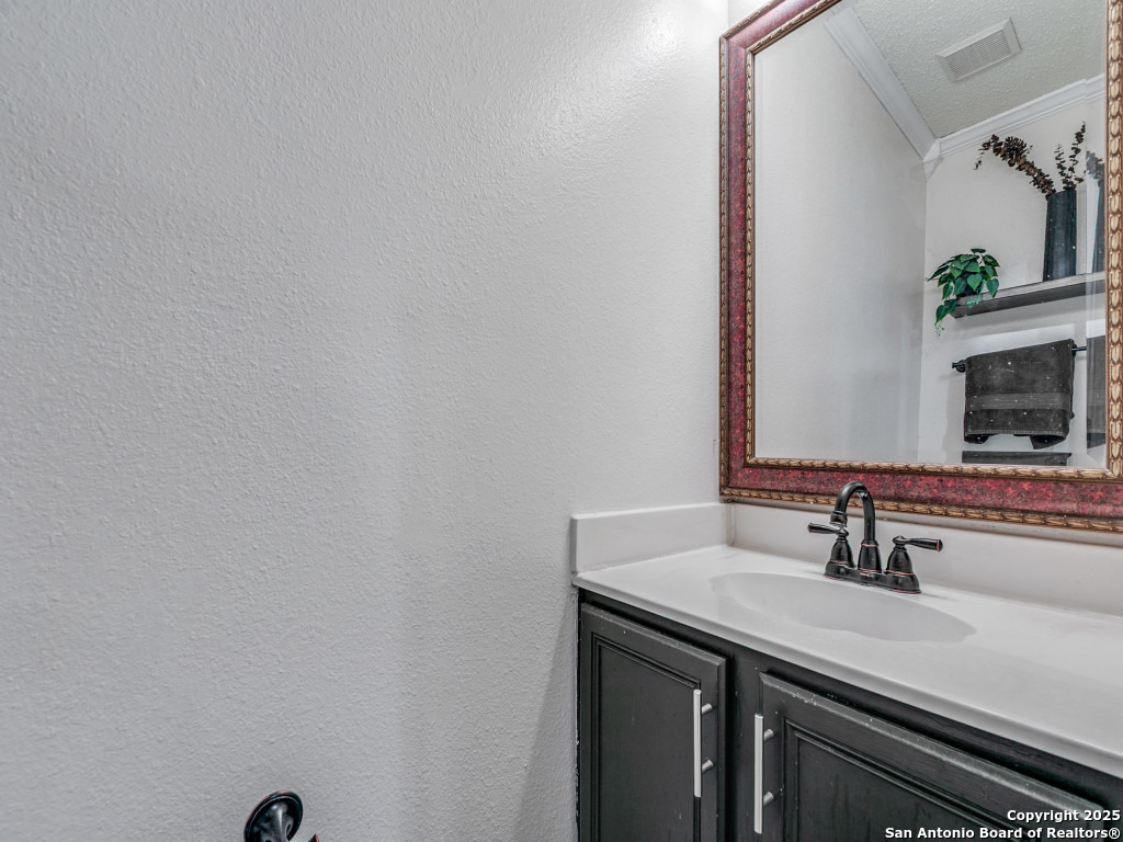 2047 Ellison San Antonio TX 78245