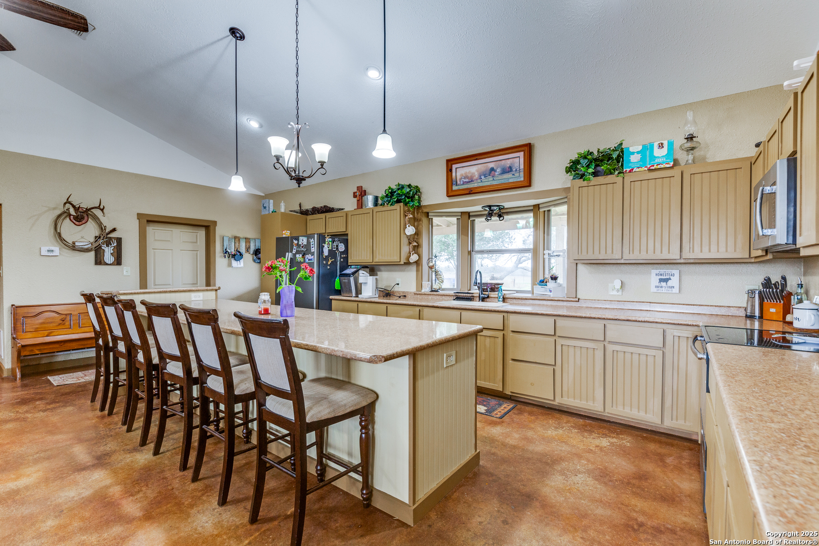 2217 County Road 412 Stockdale TX 78160