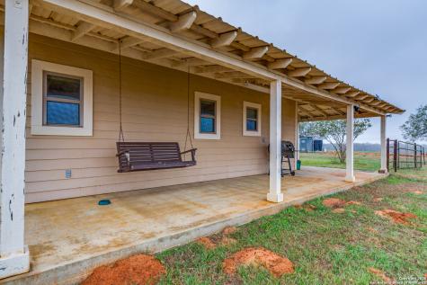 2217 County Road 412 Stockdale TX 78160