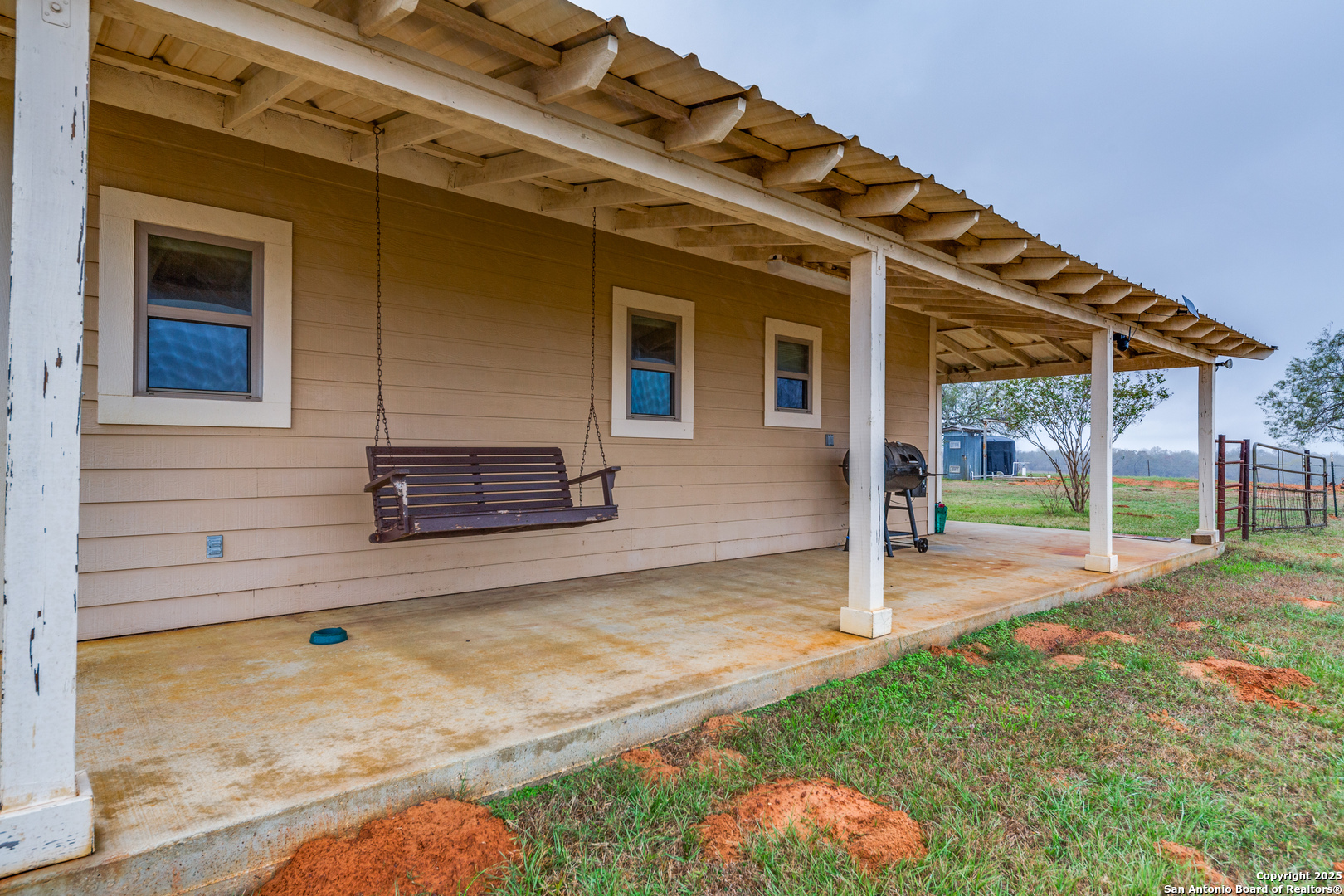 2217 County Road 412 Stockdale TX 78160