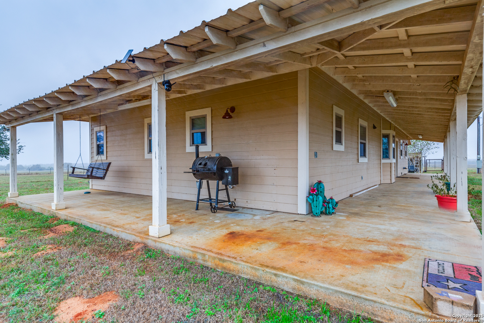 2217 County Road 412 Stockdale TX 78160