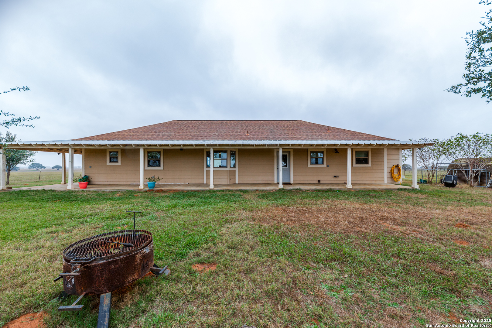 2217 County Road 412 Stockdale TX 78160