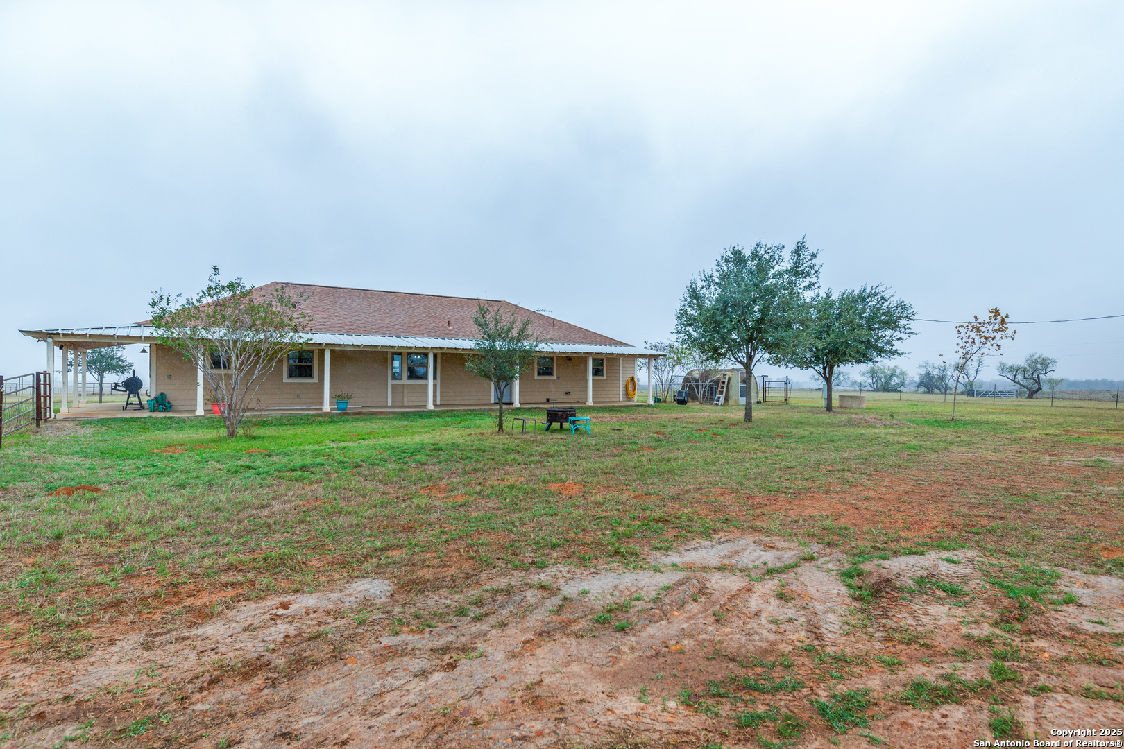 2217 County Road 412 Stockdale TX 78160