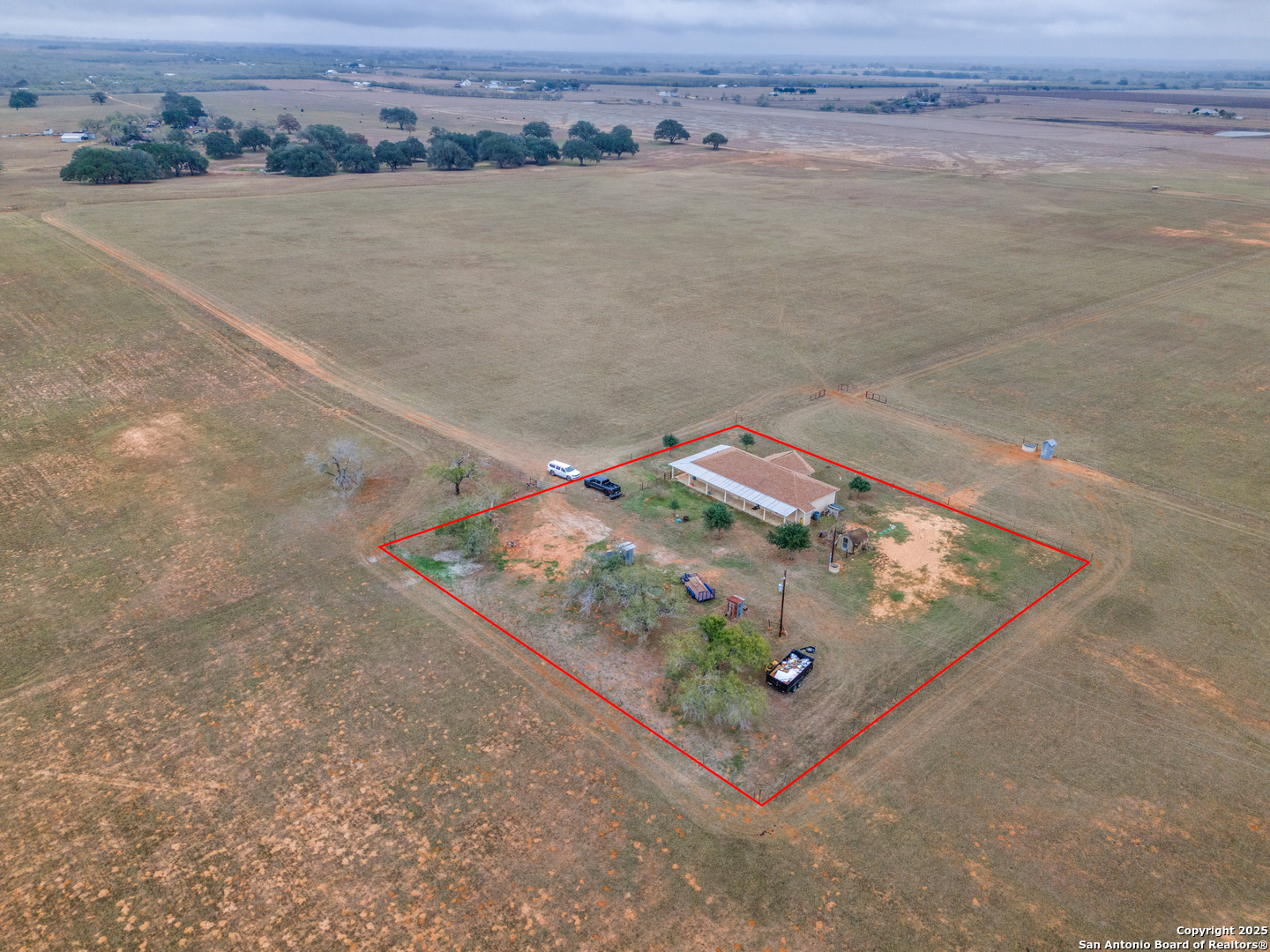 2217 County Road 412 Stockdale TX 78160