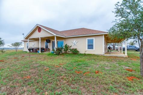 2217 County Road 412 Stockdale TX 78160