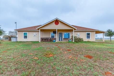 2217 County Road 412 Stockdale TX 78160