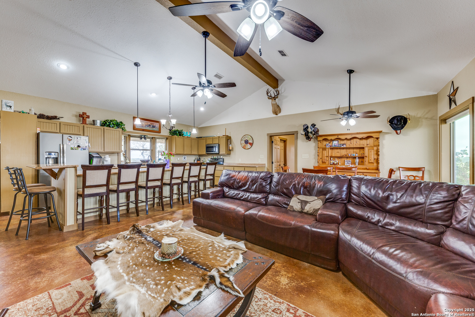 2217 County Road 412 Stockdale TX 78160