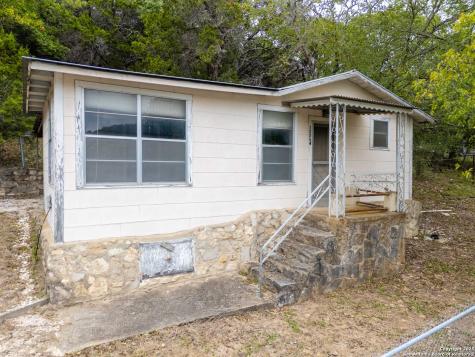 12242 & 12244 Park Road 37 Lakehills TX 78063