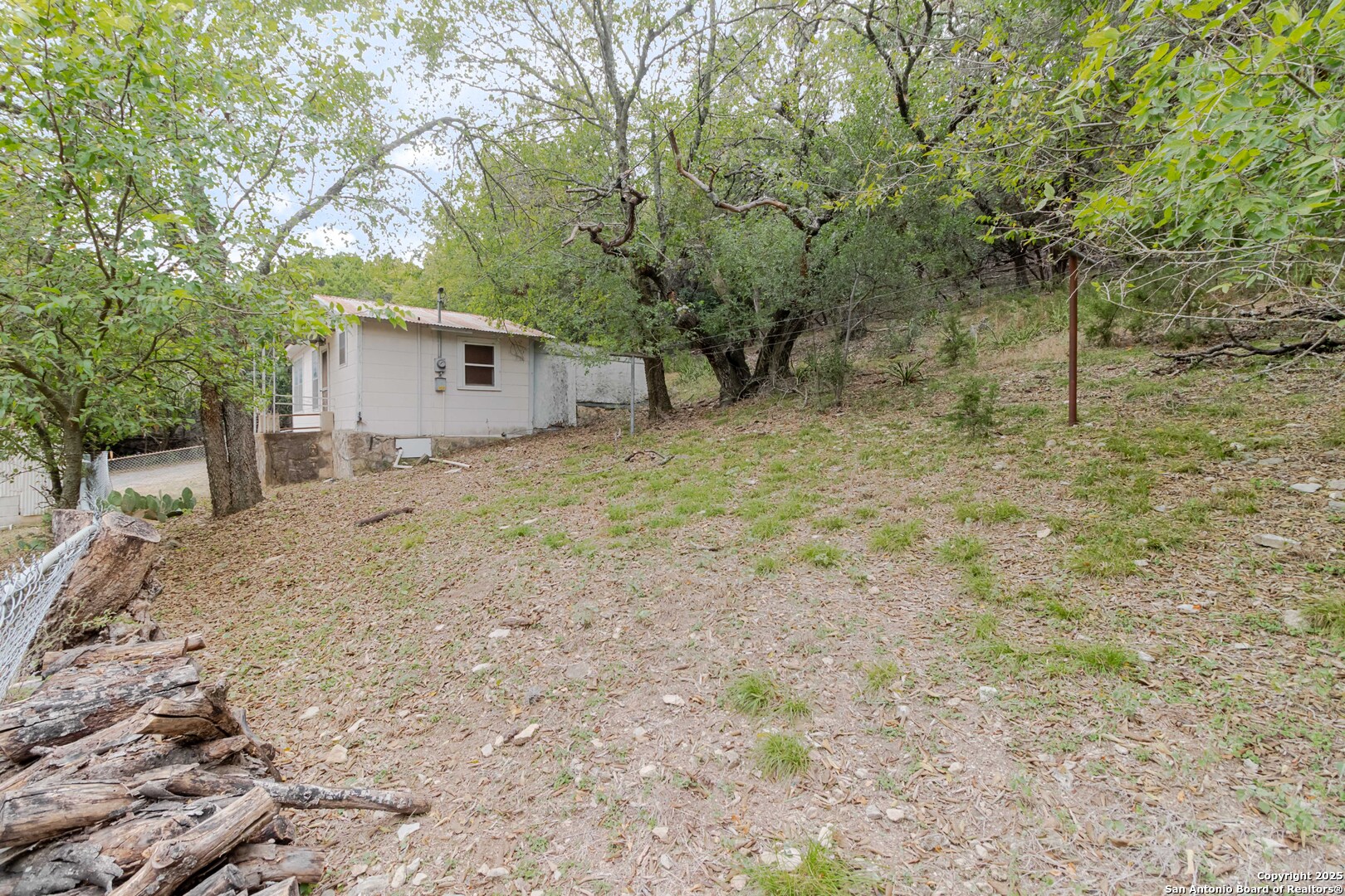 12242 & 12244 Park Road 37 Lakehills TX 78063