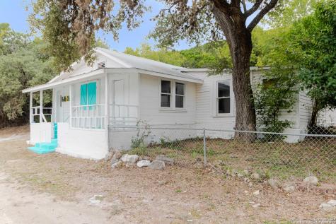 12242 & 12244 Park Road 37 Lakehills TX 78063